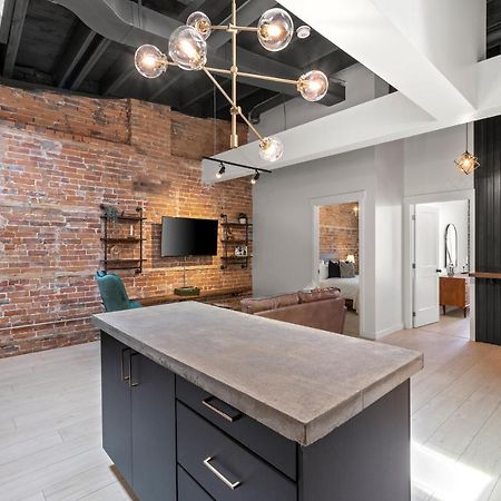 Апартаменты The Goodman: Front Street Flats Бельвиль Экстерьер фото
