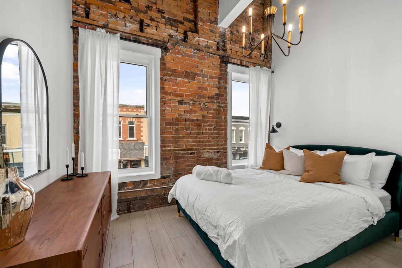 Апартаменты The Goodman: Front Street Flats Бельвиль Экстерьер фото